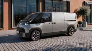 Kia PV7 Cargo, la versión de carga de la nueva furgoneta eléctrica de Kia, vista de perfil